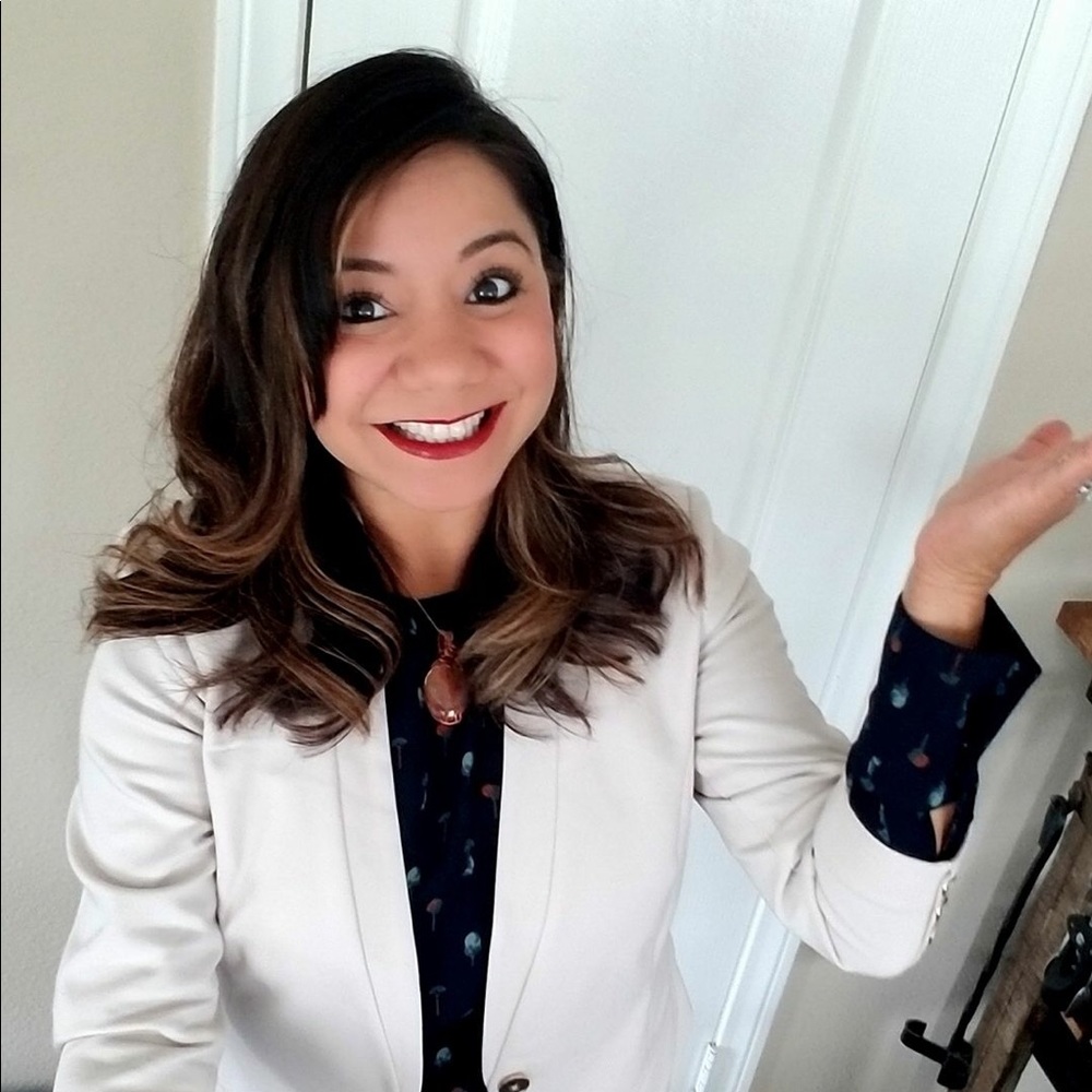 Meet your Posher, Delilah